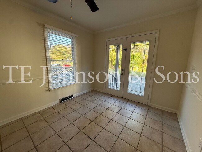 Building Photo - Charming 3-Bedroom Home with Rocking Chair Porch and Screened Back Patio