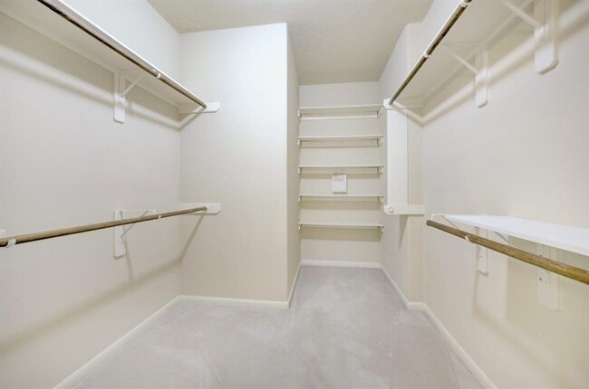 Building Photo - 1308 Studer St