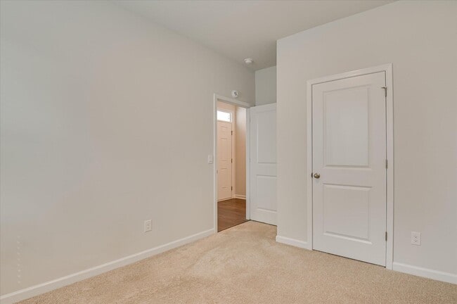 Building Photo - 5148 Captain Dr