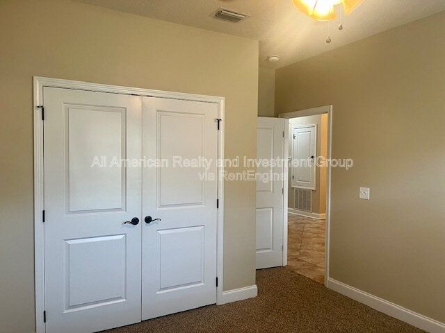 Building Photo - 518 Lakeview St