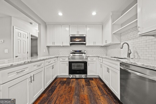 Building Photo - 53 Lucia Dr SE