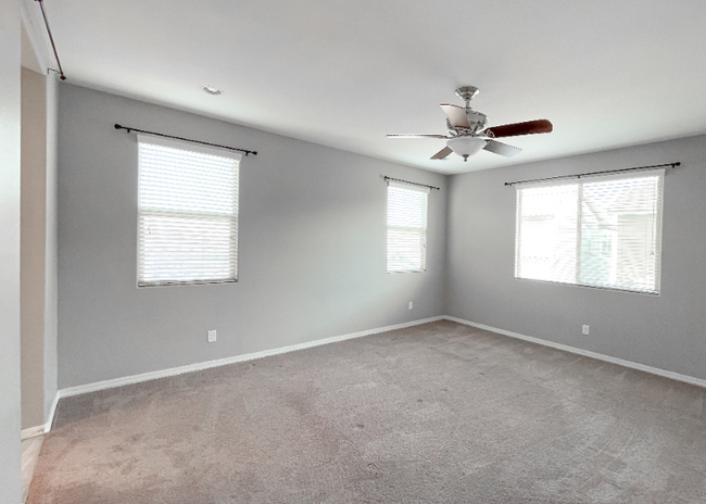 Building Photo - 118 E Canyon Way