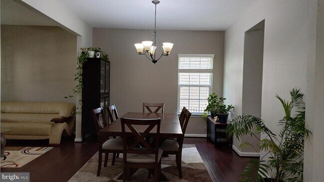 Building Photo - 25501 Emerson Oaks Dr