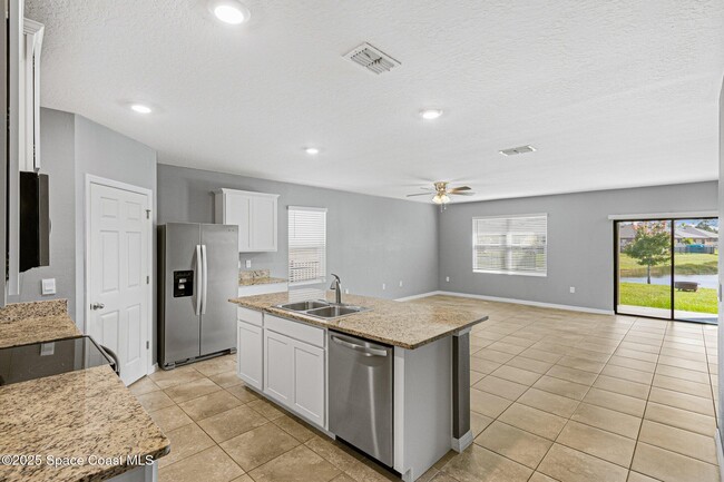 Primary Photo - 3743 Coachman Ln SE