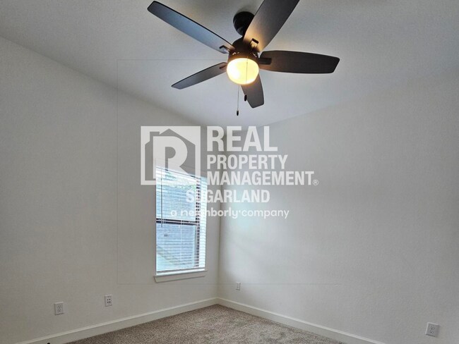 Building Photo - Move-In Ready Home in Sienna with Resort Amenities