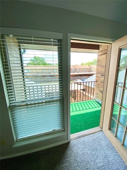 Building Photo - 500 Norwood Pl