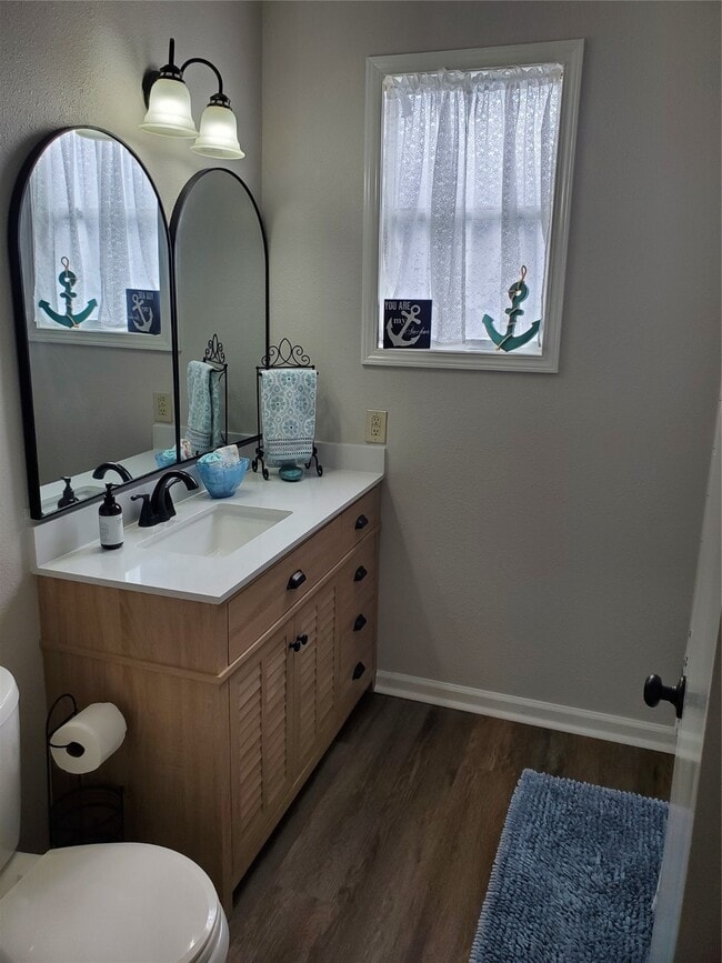 Building Photo - 1205 2nd St