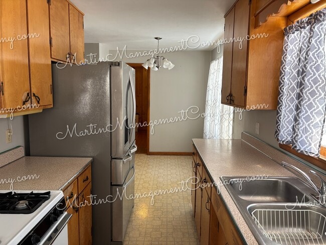 Building Photo - 1206 S Murray Ave