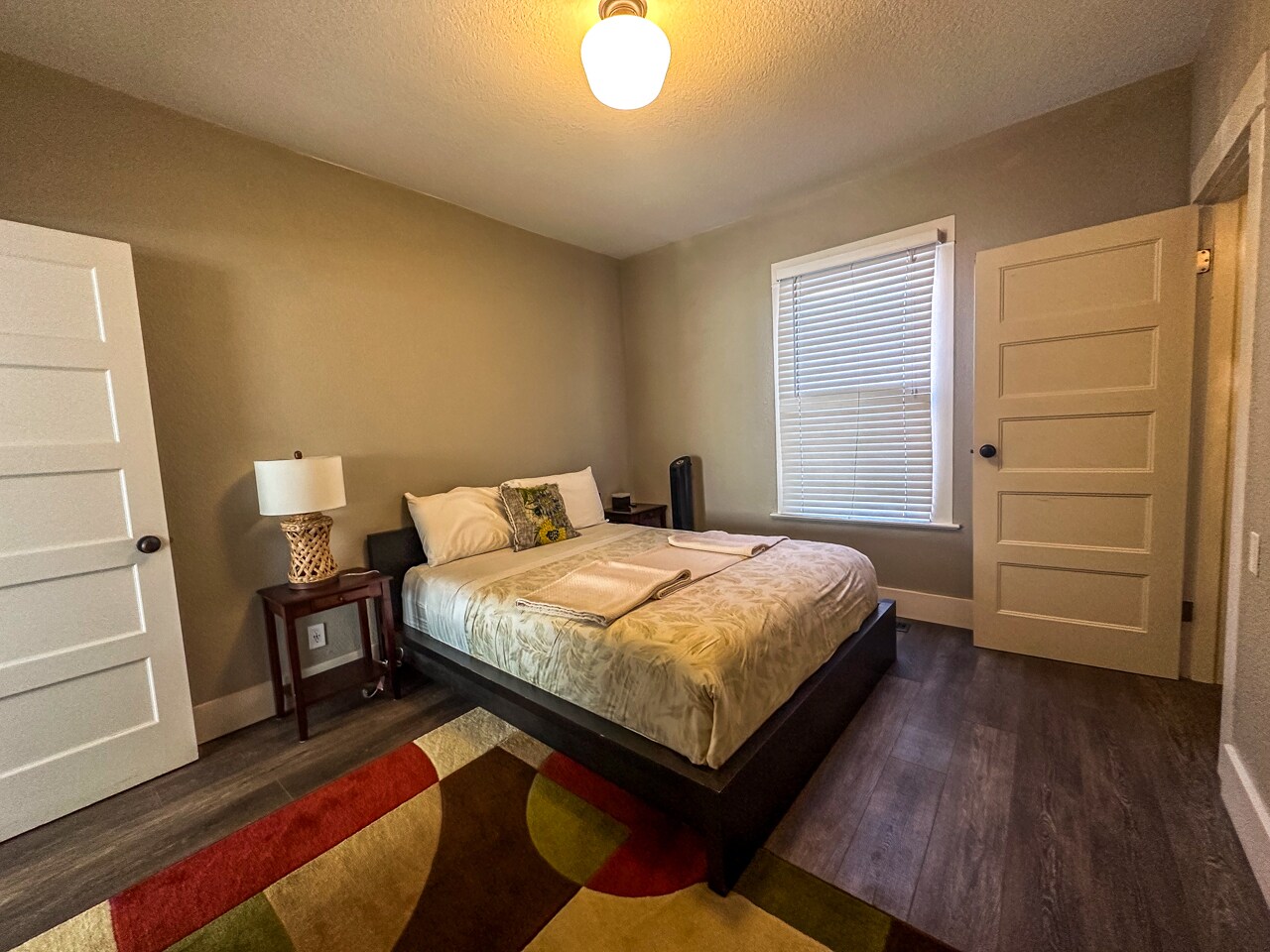 Building Photo - 5530 N Haight Ave