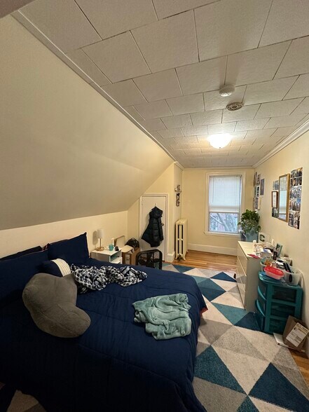 Building Photo - 50 Brainerd Rd