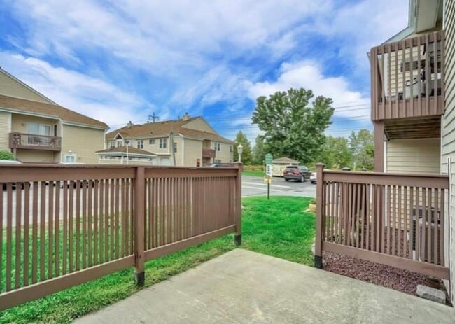 Building Photo - 3404 Whispering Hills Dr
