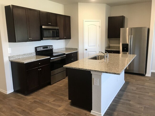 Building Photo - Beautiful Brand New Home in Arroyo Ranch