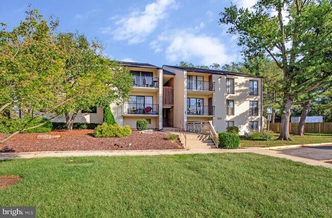 Building Photo - 2574 Riva Rd