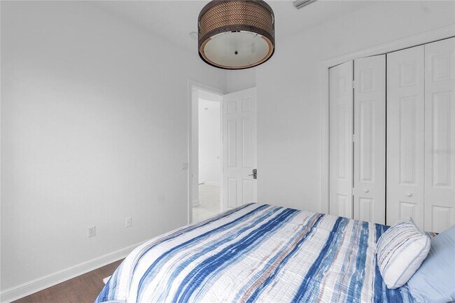 Building Photo - 5469 46th Ct W