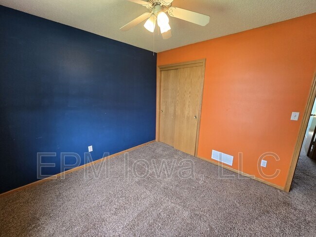 Building Photo - 1138 White Ivy Pl NE