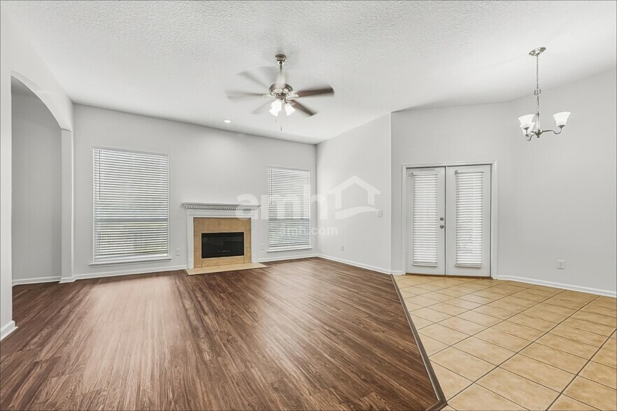 Building Photo - 1582 Sailmaker Ln
