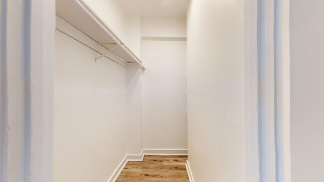 Building Photo - 1049 Post St