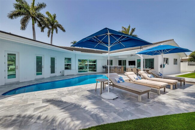 Building Photo - 3108 NE 42nd Ct