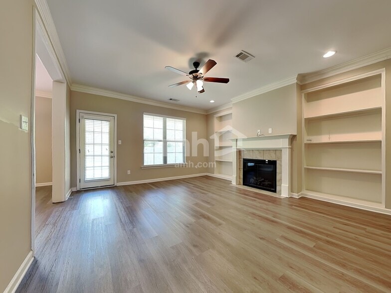 Building Photo - 4616 Wedge Hill Dr