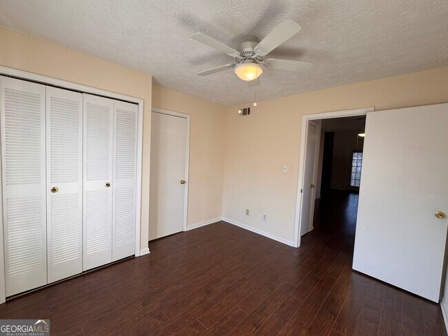 Building Photo - 1717 Wynndowne Trail