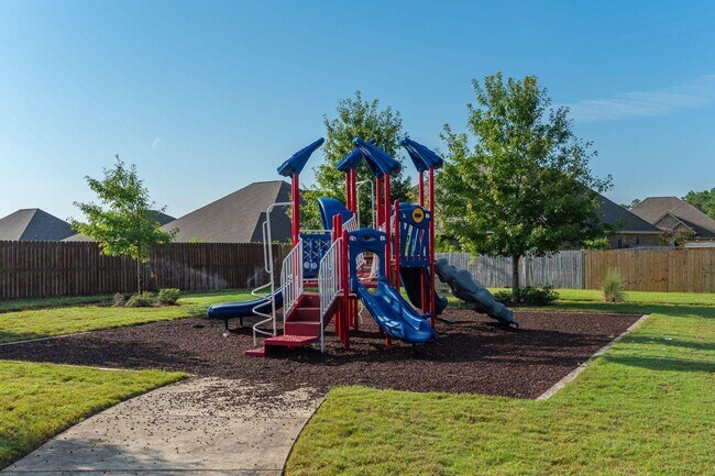 Building Photo - 1048 Limpkin St