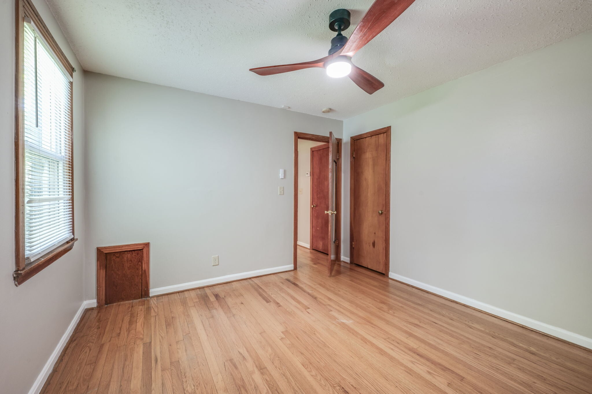 Building Photo - 531 Rosedale Ave