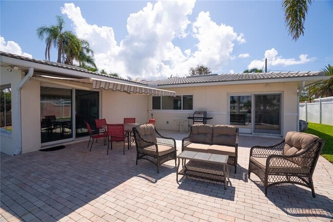 Building Photo - 3666 Belle Vista Dr E