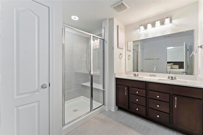 Building Photo - 12803 Pear Orchard Dr