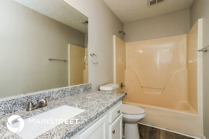 Building Photo - 5222 Oaktree Trail