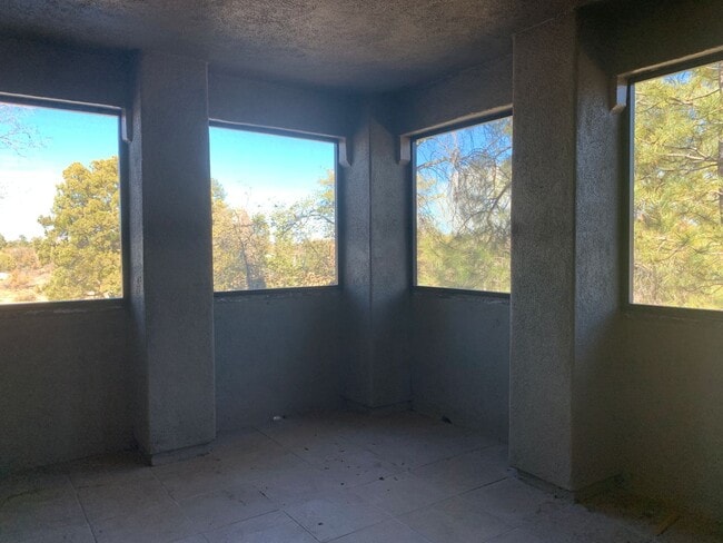 Building Photo - 1716 Alpine Meadows Ln