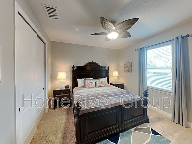 Building Photo - 531 Lasso Dr