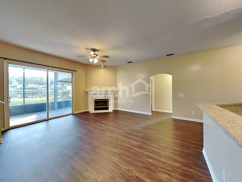 Building Photo - 1690 Rustling Dr