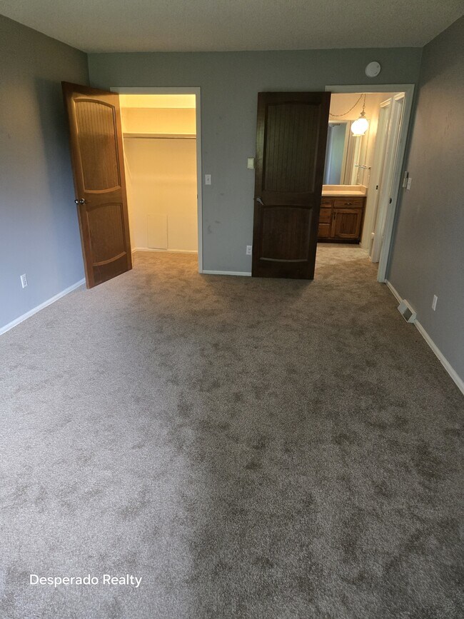 Building Photo - 1841 Kedron Cir