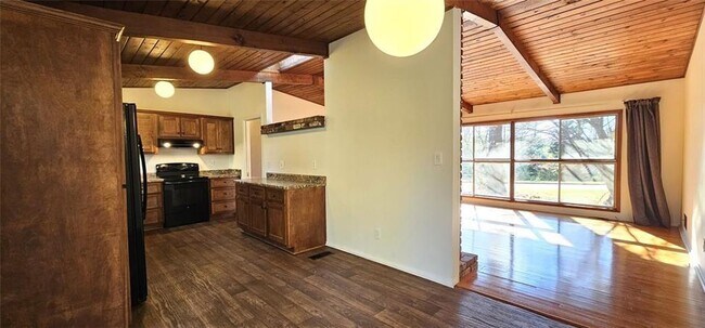 Building Photo - 1231 Cedar Park Pl