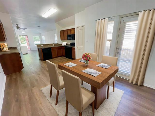 Building Photo - 1408 Silver Maple Ln