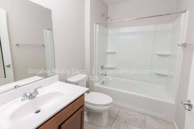 Building Photo - 8749 E Pebble Stone Ln