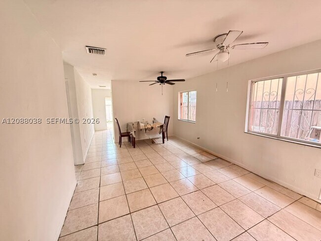 Building Photo - 26243 SW 135th Ave