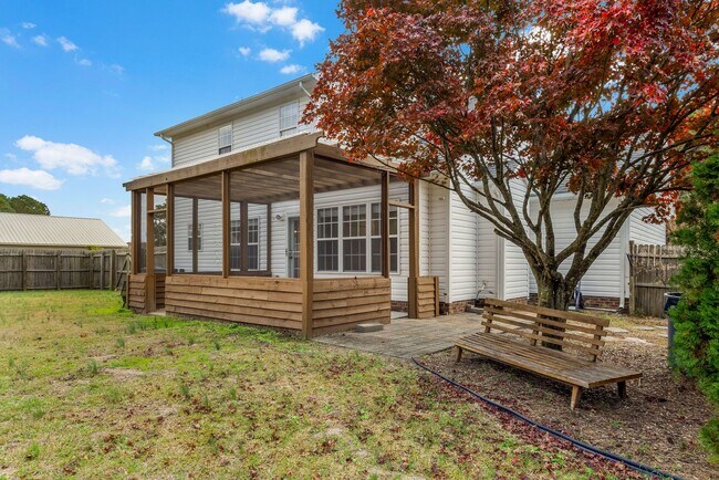 Building Photo - Farmhouse-Style Home Minutes from the Water | No HOA