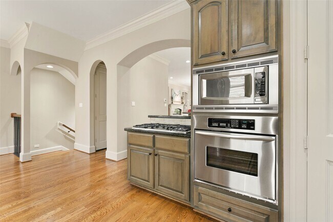 Building Photo - 4 Waterway Ct