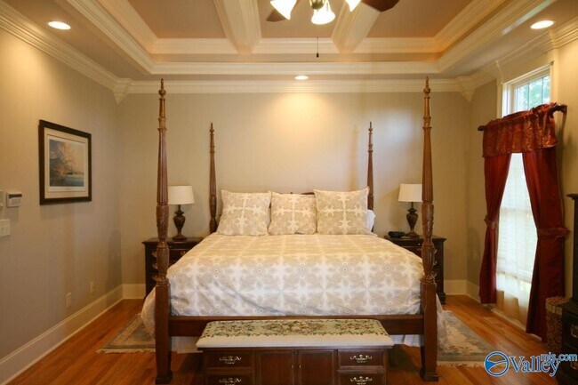 Building Photo - 27 Carriage Hill