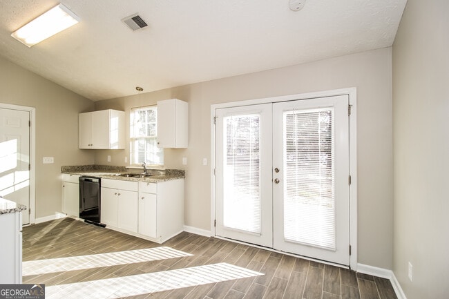 Building Photo - 10416 Larrack Ct