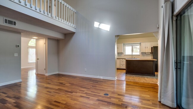 Building Photo - 4 BR / 2.5 BA – RARE FIND IN ROCKY BAYOU