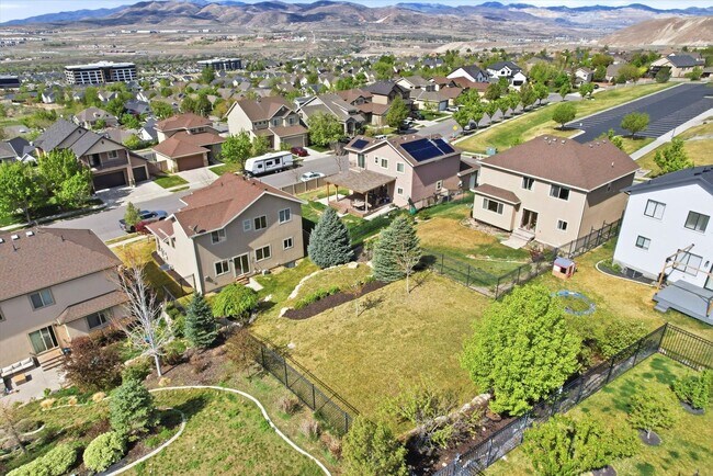 Building Photo - 4412 N Foxtrail Cir