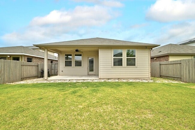 Building Photo - 11820 Sandy Lodge Ct