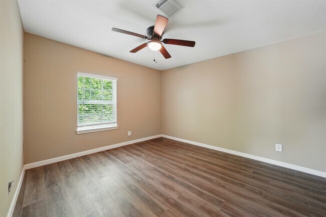 Building Photo - 3615 Seabrook St