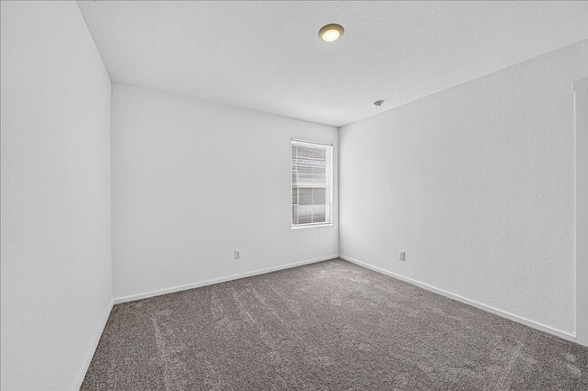 Building Photo - 1314 Lady Yoli St