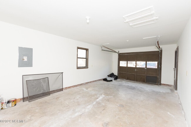 Building Photo - 111 Cherrywood Ct
