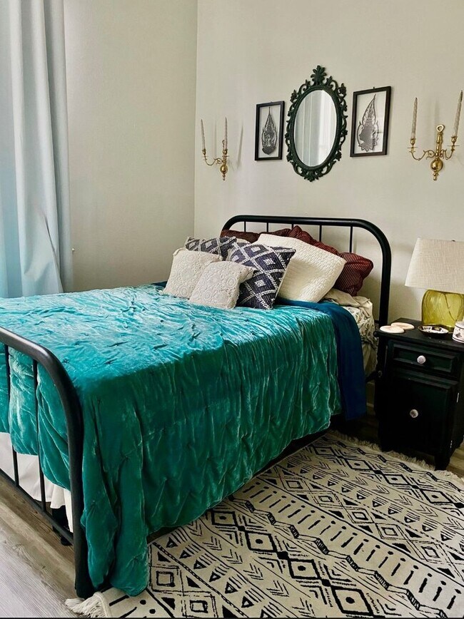 Building Photo - Charming 3 bedroom home in Historic Spanish Town