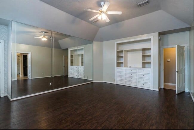 Building Photo - 17422 Palisander Ct