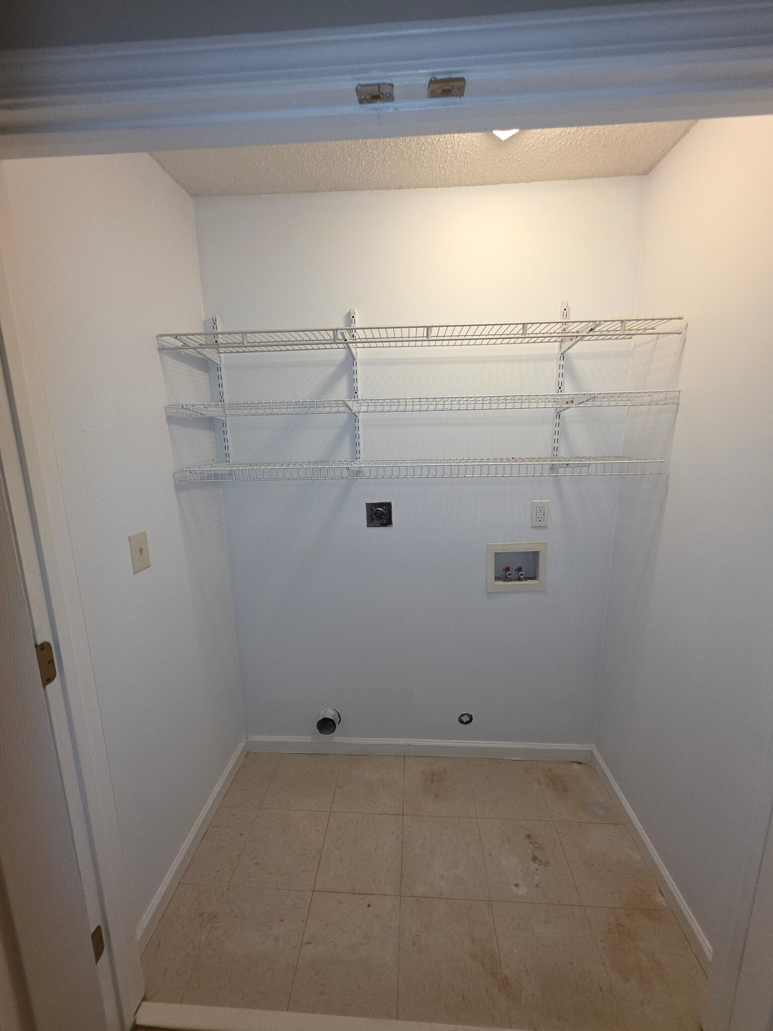 Laundry Room - 234 Clifton St